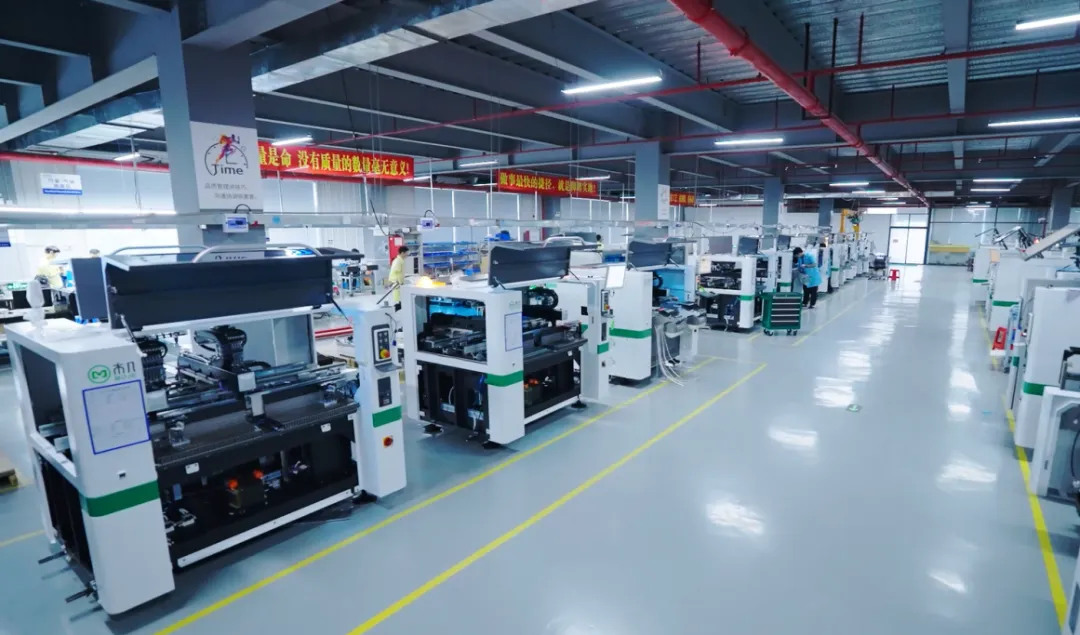 木几双臂双驱多功能贴片机，高效稳定贴装能手